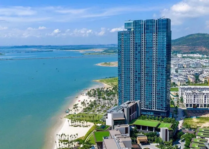 A La Carte Bay Apartment- Oc * Ha Long