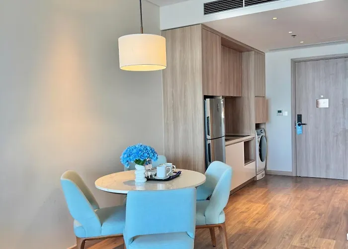 A La Carte Bay Apartment- Oc Ha Long