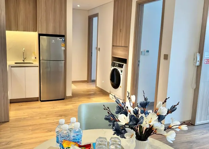 A La Carte Bay Apartment- Oc Ha Long